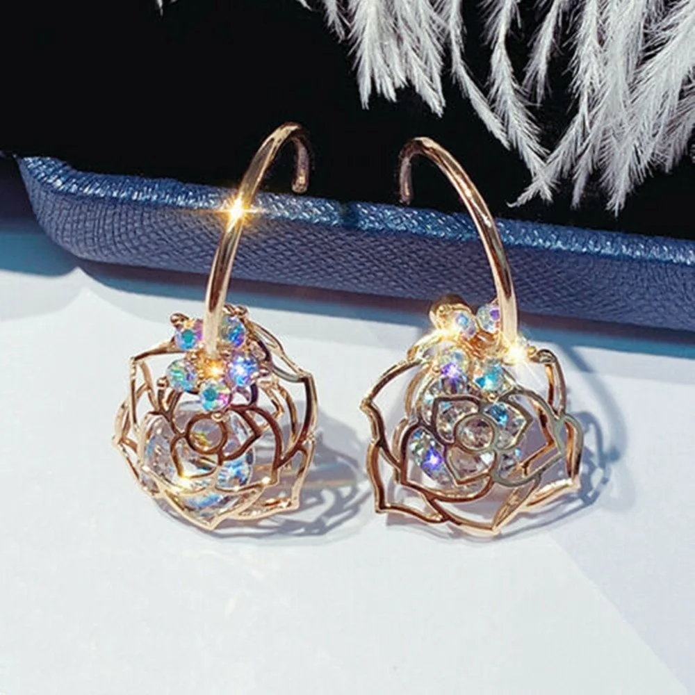 Fashion Hollow Rose Crystal Rhinestones Hoop Earrings for Women Bridal Wedding Earring Party Birthday Anniversary Gift Jewelry
Fashion Hollow Rose Crystal Rhinestones Hoop Earrings for Women Bridal Wedding Earring Party Birthday Anniversary Gift Jewelry