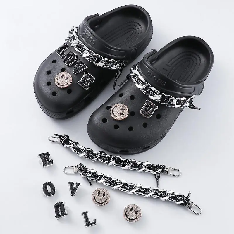 Fashion Hot Sale Croc Shoe Decorations Cute Smiley DIY Croc Charms Designer Rhinestone Chain Garden Shoe Buckle All-match Bundle
Fashion Hot Sale Croc Shoe Decorations Cute Smiley DIY Croc Charms Designer Rhinestone Chain Garden Shoe Buckle All-match Bundle