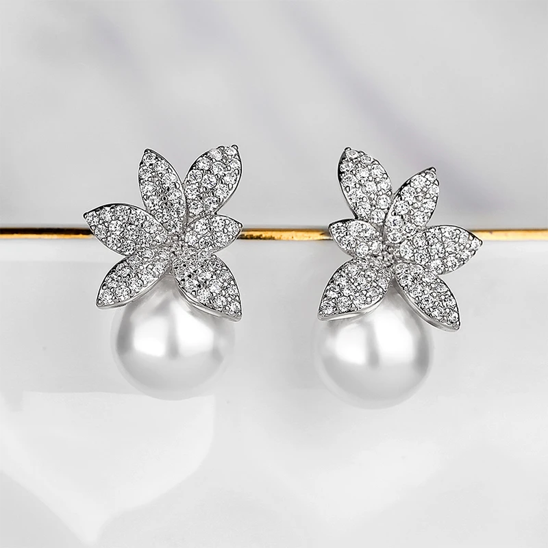 2022 New Fashion Exquisite Pearl Stud Earrings for Women Shiny Crystal Leaf Cubic Zircon Earring Jewelry Romantic Gifts
2022 New Fashion Exquisite Pearl Stud Earrings for Women Shiny Crystal Leaf Cubic Zircon Earring Jewelry Romantic Gifts