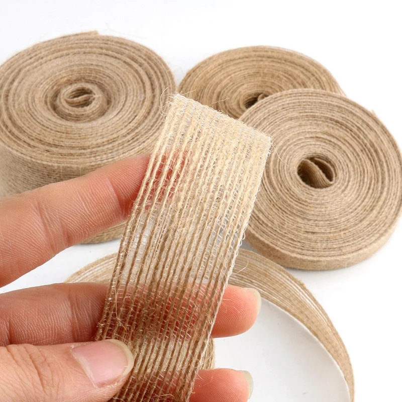 5M/Roll Christmas Jute Ribbons Trim Sewing Clothing Fabric Hemp Natural Jute Burlap Gift Bows DIY Wedding Crafts Christmas Decor
5M/Roll Christmas Jute Ribbons Trim Sewing Clothing Fabric Hemp Natural Jute Burlap Gift Bows DIY Wedding Crafts Christmas Decor