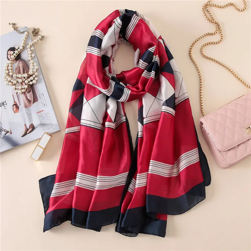 New style women beach quality beautiful flower shawl china nice silk lady Autumn and winter fashion print scarves Popular hijab
New style women beach quality beautiful flower shawl china nice silk lady Autumn and winter fashion print scarves Popular hijab