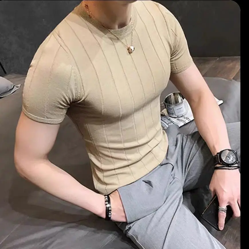 Новинка 2023, свитер с коротким рукавом, Мужская облегающая Вязаная футболка с коротким рукавом, повседневные однотонные мужские пуловеры с круглым вырезом, футболки, топы D71
Новинка 2023, свитер с коротким рукавом, Мужская облегающая Вязаная футболка с коротким рукавом, повседневные однотонные мужские пуловеры с круглым вырезом, футболки, топы D71