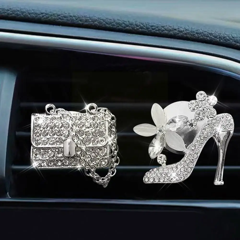 New Car Air Outlet Perfume Clip Creative Diamond Purse Heart Bow Aromatherapy Accessories Clip Decoration High Car Heel Int B4Q0
New Car Air Outlet Perfume Clip Creative Diamond Purse Heart Bow Aromatherapy Accessories Clip Decoration High Car Heel Int B4Q0
