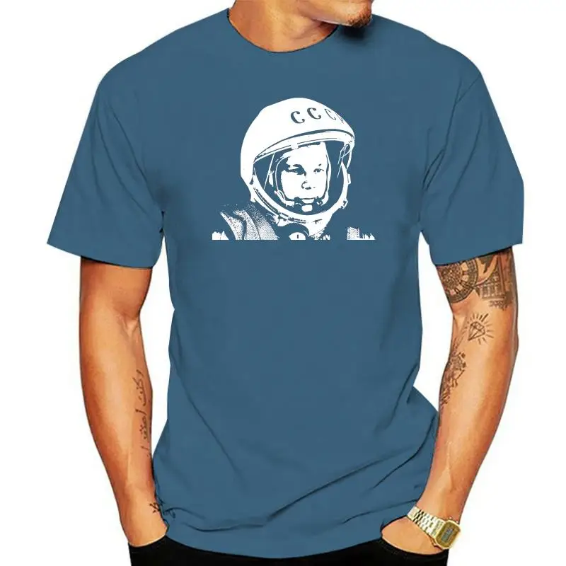 New Unisex T shirt Yuri Gagarin Tribute Soviet Astronaut T-Shirt 100% Premium Cotton CCCP Vostok T shirt Funny
New Unisex T shirt Yuri Gagarin Tribute Soviet Astronaut T-Shirt 100% Premium Cotton CCCP Vostok T shirt Funny