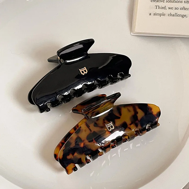 2023 Letter B Hairclaws Shark Clip Headwear Women's Fashion Barrettes High Ponytail Hair Grab Clip Hair Accessories New
2023 Letter B Hairclaws Shark Clip Headwear Women's Fashion Barrettes High Ponytail Hair Grab Clip Hair Accessories New