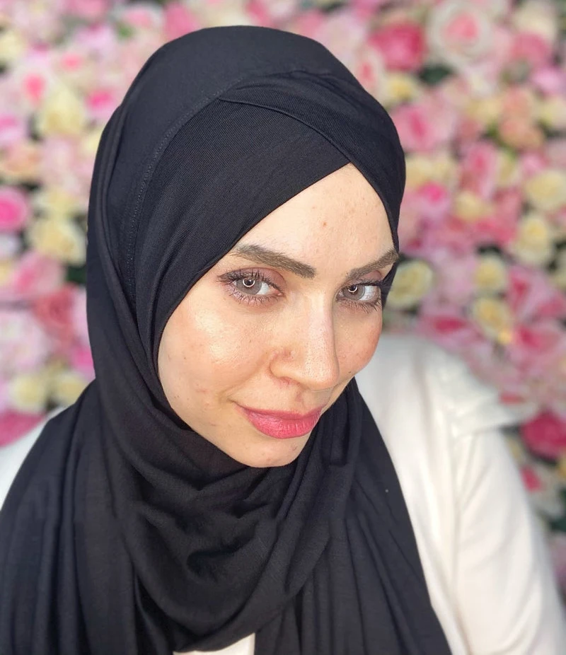 Instant Hijabs Chiffon Hijab Scarf With Cross Jersey Caps Bonnet Brand Design Muslim Scarf Tie Hijab 
Instant Hijabs Chiffon Hijab Scarf With Cross Jersey Caps Bonnet Brand Design Muslim Scarf Tie Hijab