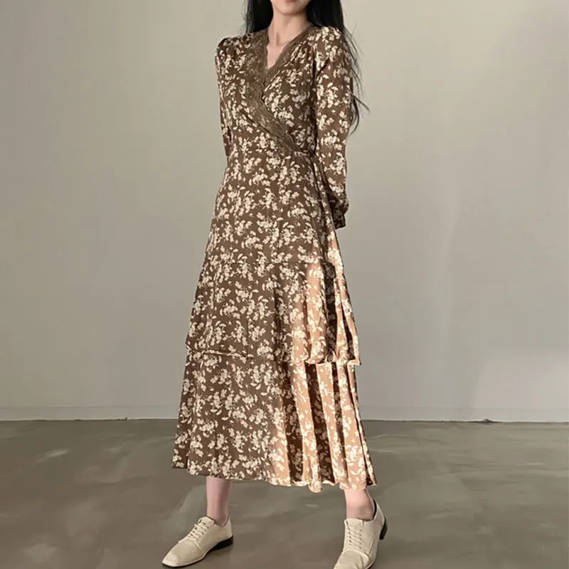 Korean Fashion Elegant V Neck Midi Dress Woman Lace Patchwork Long Sleeve Floral Printed Chiffon Cake Dresses Women Dropshipping
Korean Fashion Elegant V Neck Midi Dress Woman Lace Patchwork Long Sleeve Floral Printed Chiffon Cake Dresses Women Dropshipping