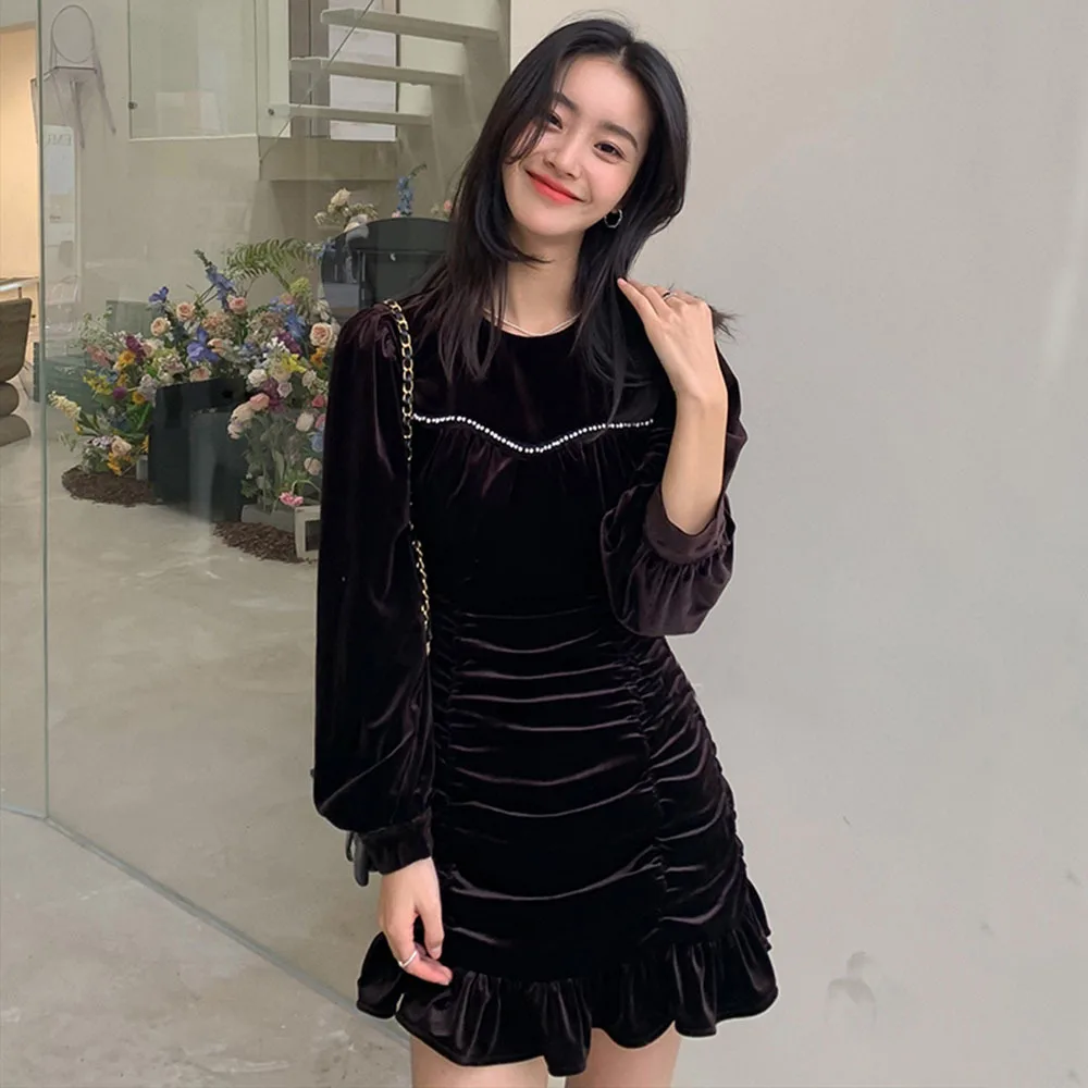 2022 Autumn Vestidos Mujer Women Soft Velvet Dress Ladeis Long Sleeve Black Dresses For Female Korean Pleated Mini Dress Dress
2022 Autumn Vestidos Mujer Women Soft Velvet Dress Ladeis Long Sleeve Black Dresses For Female Korean Pleated Mini Dress Dress
