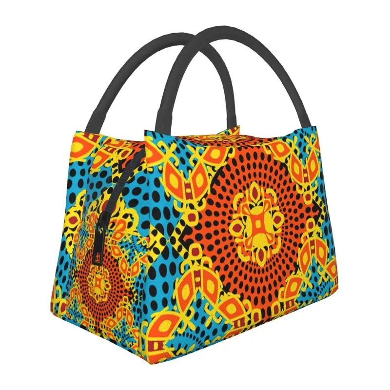 Hand-held insulated refrigerated lunch bag is portable, stylish and simple, suitable for picnics
Hand-held insulated refrigerated lunch bag is portable, stylish and simple, suitable for picnics