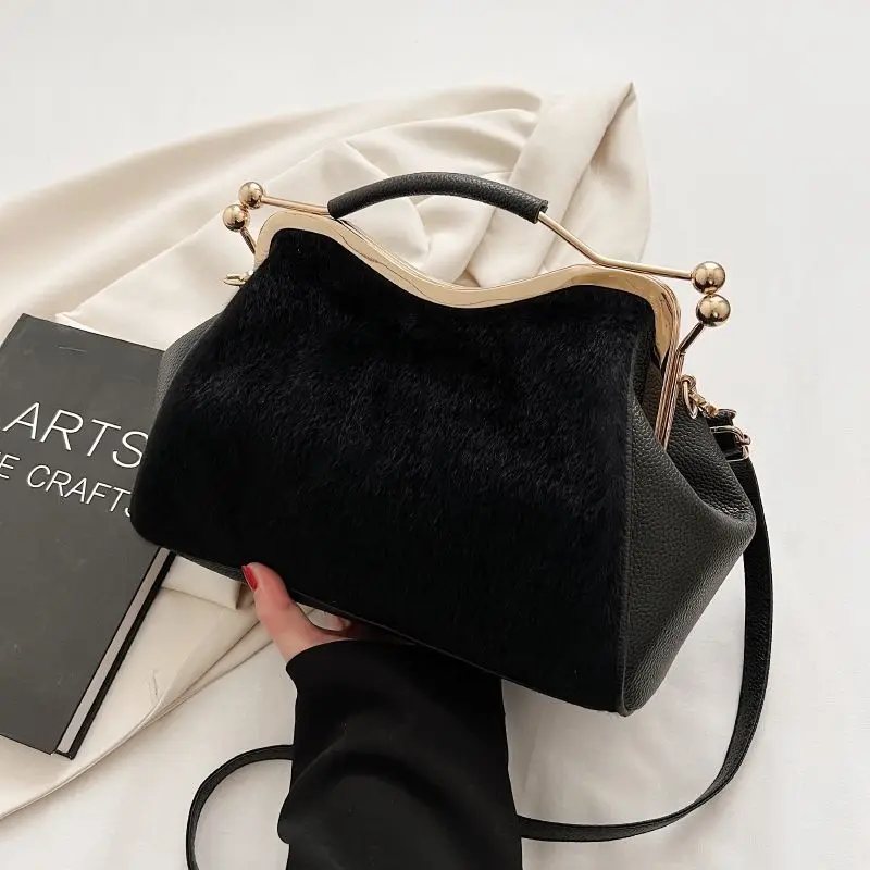 High Quality Vintage Chic Lay Bag Shell Lock Bags Women's Handbags Purses PU Leather Women Shoulder Crossobody Bag
High Quality Vintage Chic Lay Bag Shell Lock Bags Women's Handbags Purses PU Leather Women Shoulder Crossobody Bag