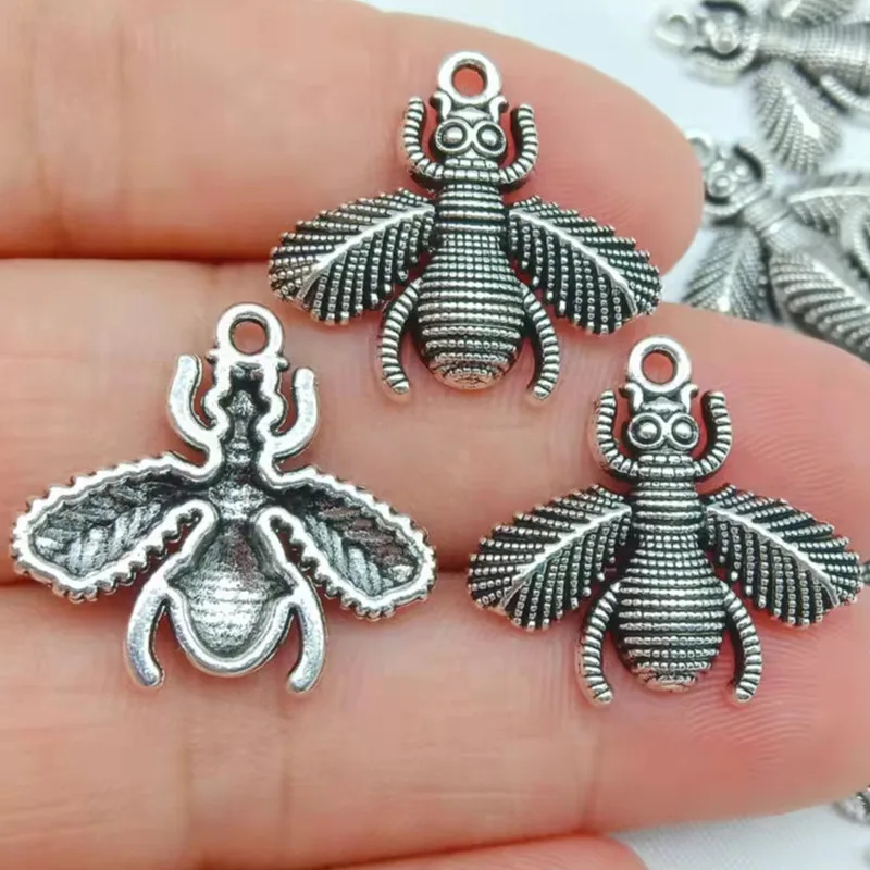 10pcs 21x20mm Bee Charms For DIY Jewelry Making Antique Silver Color Zinc Alloy Charms Pendant Jewelry Findings
10pcs 21x20mm Bee Charms For DIY Jewelry Making Antique Silver Color Zinc Alloy Charms Pendant Jewelry Findings