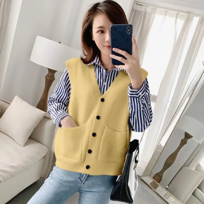 Sweater Vest Women Button Up Pockets Mujer Sleeveless Knitted Tops V-neck Leisure Korean Style Loose Ulzzang Clothing J110
Sweater Vest Women Button Up Pockets Mujer Sleeveless Knitted Tops V-neck Leisure Korean Style Loose Ulzzang Clothing J110