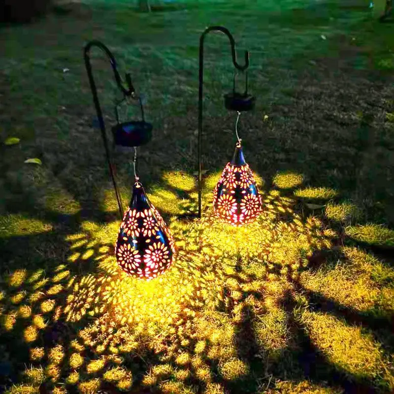 Ретро садовая лампа на солнечной батарее, металлический ажурный проекционный подвесной светильник для наружного освещения, водонепроницаемая лампа с солнечной батареей для внутреннего дворика, садового декора
Ретро садовая лампа на солнечной батарее, металлический ажурный проекционный подвесной светильник для наружного освещения, водонепроницаемая лампа с солнечной батареей для внутреннего дворика, садового декора