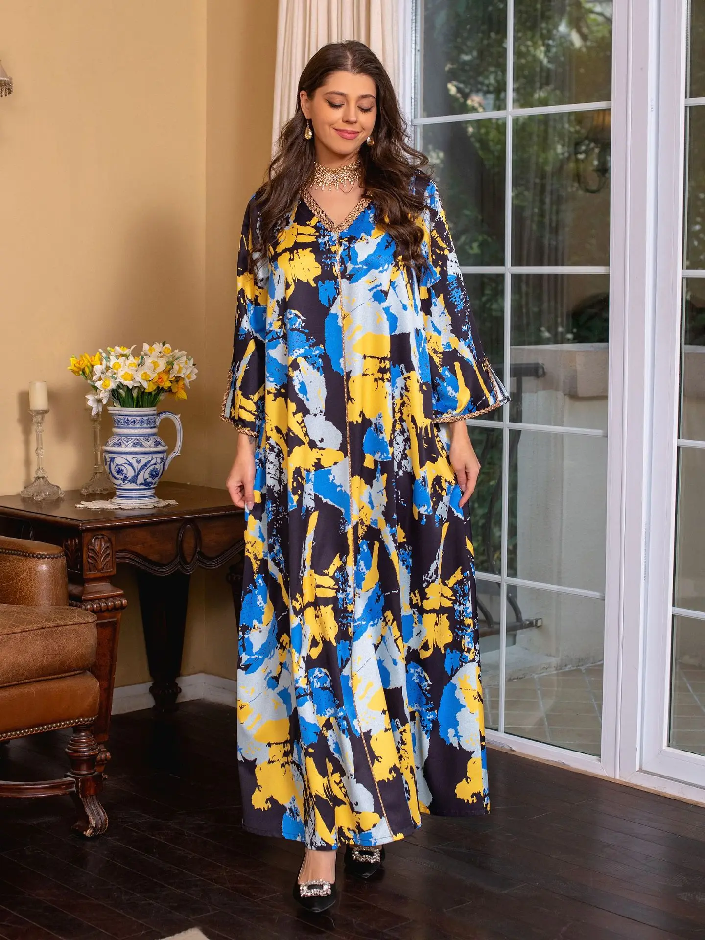 ИД Рамадан мусульманское платье абайя женское Дубай бриллиант мороканское женское платье цветочный V-образный вырез элегантный кафтан молитва макси платья 2023
ИД Рамадан мусульманское платье абайя женское Дубай бриллиант мороканское женское платье цветочный V-образный вырез элегантный кафтан молитва макси платья 2023