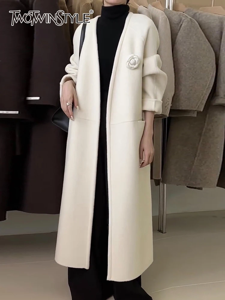 TWOTWINSTYLE Solid Patchwork Appliques Casual Coats For Women V Neck Long Sleeve Spliced Lace Up Temmperament Coat Female New
TWOTWINSTYLE Solid Patchwork Appliques Casual Coats For Women V Neck Long Sleeve Spliced Lace Up Temmperament Coat Female New