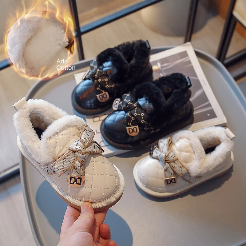Новинка Зима 2023, Детские хлопковые туфли в Корейском стиле, плюшевые утепленные хлопковые туфли для девочек, детская модная Нескользящая повседневная обувь
Новинка Зима 2023, Детские хлопковые туфли в Корейском стиле, плюшевые утепленные хлопковые туфли для девочек, детская модная Нескользящая повседневная обувь
