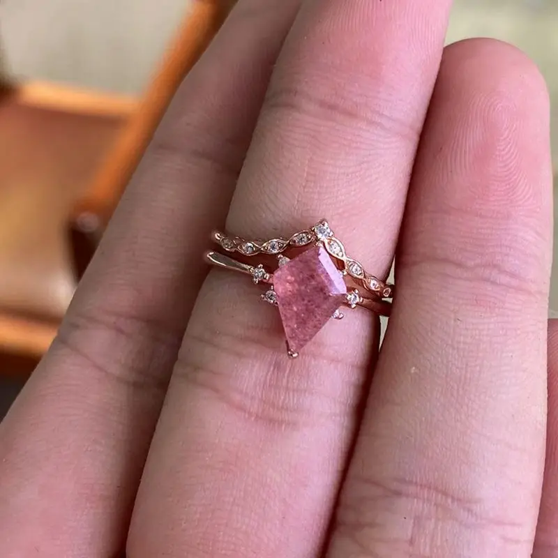 Natural strawberry crystal ring, sterling silver, kite shape, wedding engagement for women
Natural strawberry crystal ring, sterling silver, kite shape, wedding engagement for women
