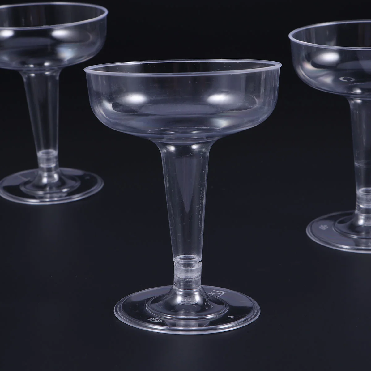 30PCS Glasses For Mary Sodas Cocktail Sundaes And Desserts ( 120ml ) Plastic
30PCS Glasses For Mary Sodas Cocktail Sundaes And Desserts ( 120ml ) Plastic