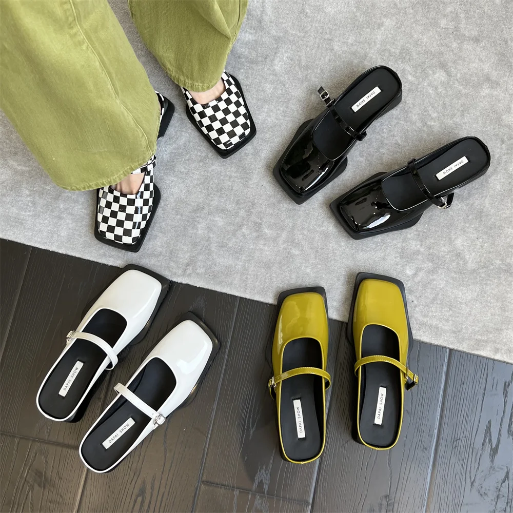 Шлепанцы женские сетчатые, квадратный каблук, без застежки, повседневные уличные тапочки, летняя Брендовая обувь, мюли
Шлепанцы женские сетчатые, квадратный каблук, без застежки, повседневные уличные тапочки, летняя Брендовая обувь, мюли