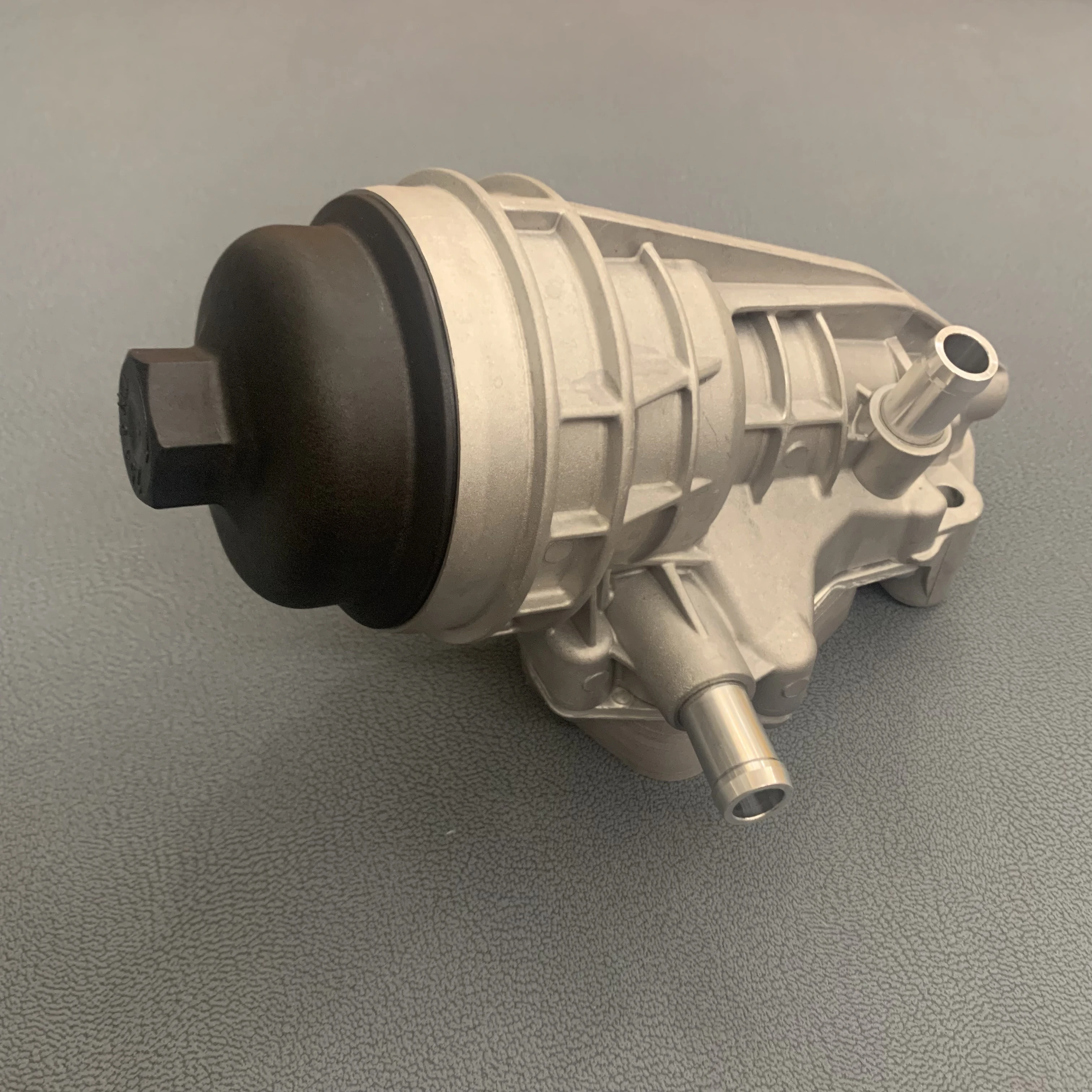 Upgrade Aluminum New Oil Filter Housing For Mercedes Benz CLA 160 180 200 220 250 2701800810 2701800500 2701800610
Upgrade Aluminum New Oil Filter Housing For Mercedes Benz CLA 160 180 200 220 250 2701800810 2701800500 2701800610