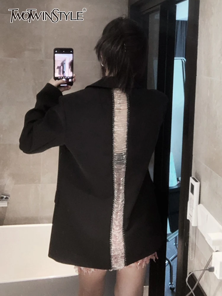 TWOTWINSTYLE High Street Black Blazer For Woman Notched Collar Long Sleeve Single Button Cut Out Blazers Female Fashion Clothing
TWOTWINSTYLE High Street Black Blazer For Woman Notched Collar Long Sleeve Single Button Cut Out Blazers Female Fashion Clothing