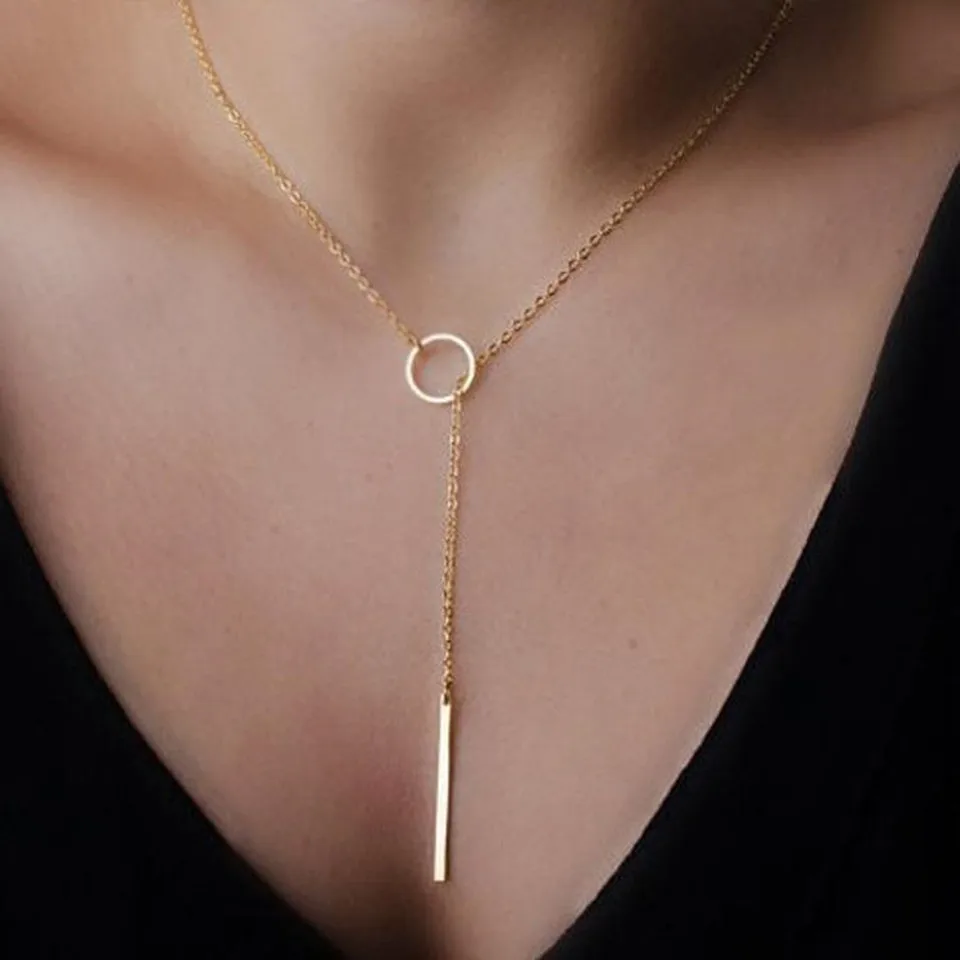 New Explosive Fashion Simple Temperament Circle Strip Short Metal Collar Women's Clavicle Chain Retro Jewelry Necklace
New Explosive Fashion Simple Temperament Circle Strip Short Metal Collar Women's Clavicle Chain Retro Jewelry Necklace