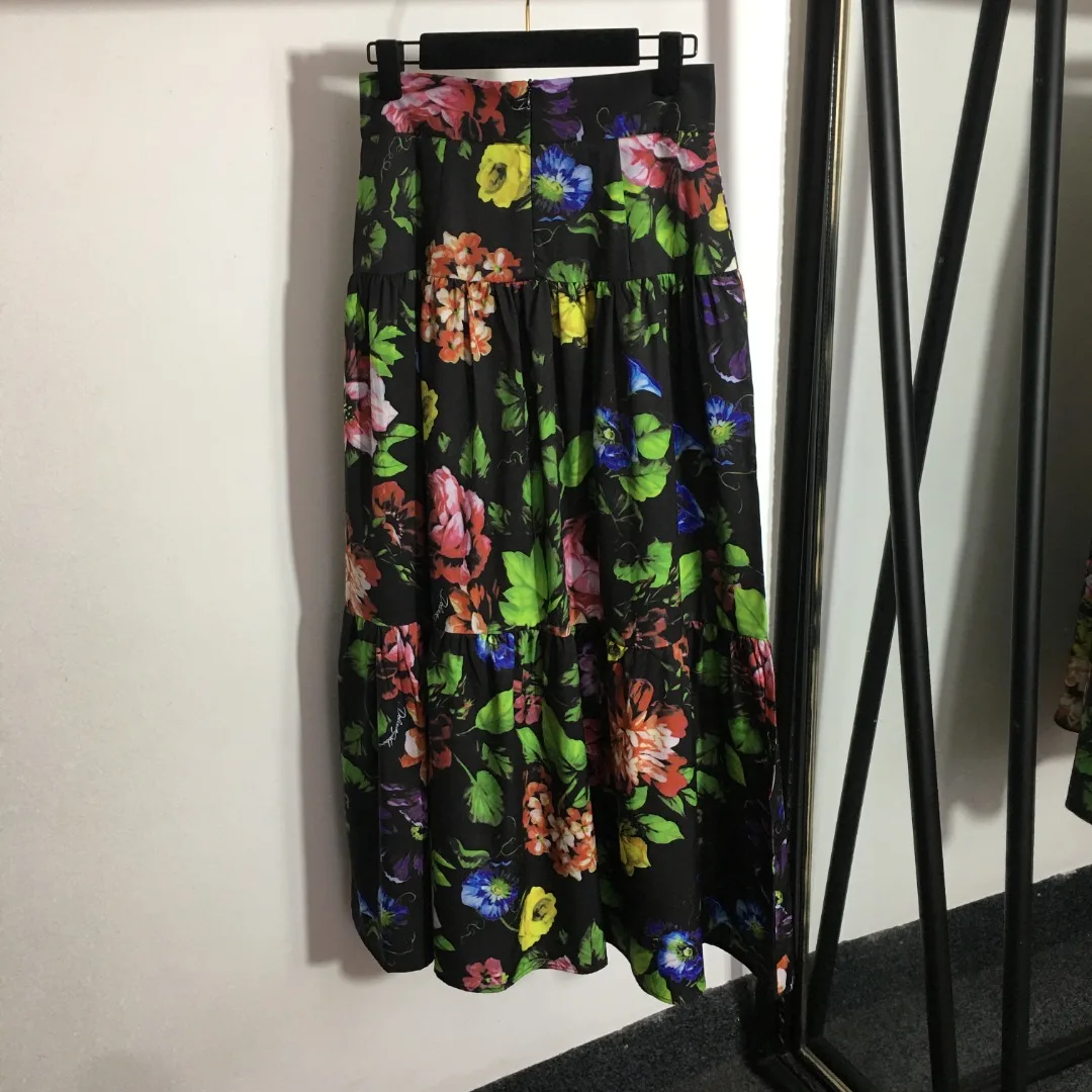 High Waist Women Swing Skirts 2023 Fashion Floral Printing Elegant Casual Loose A-line skirts
High Waist Women Swing Skirts 2023 Fashion Floral Printing Elegant Casual Loose A-line skirts