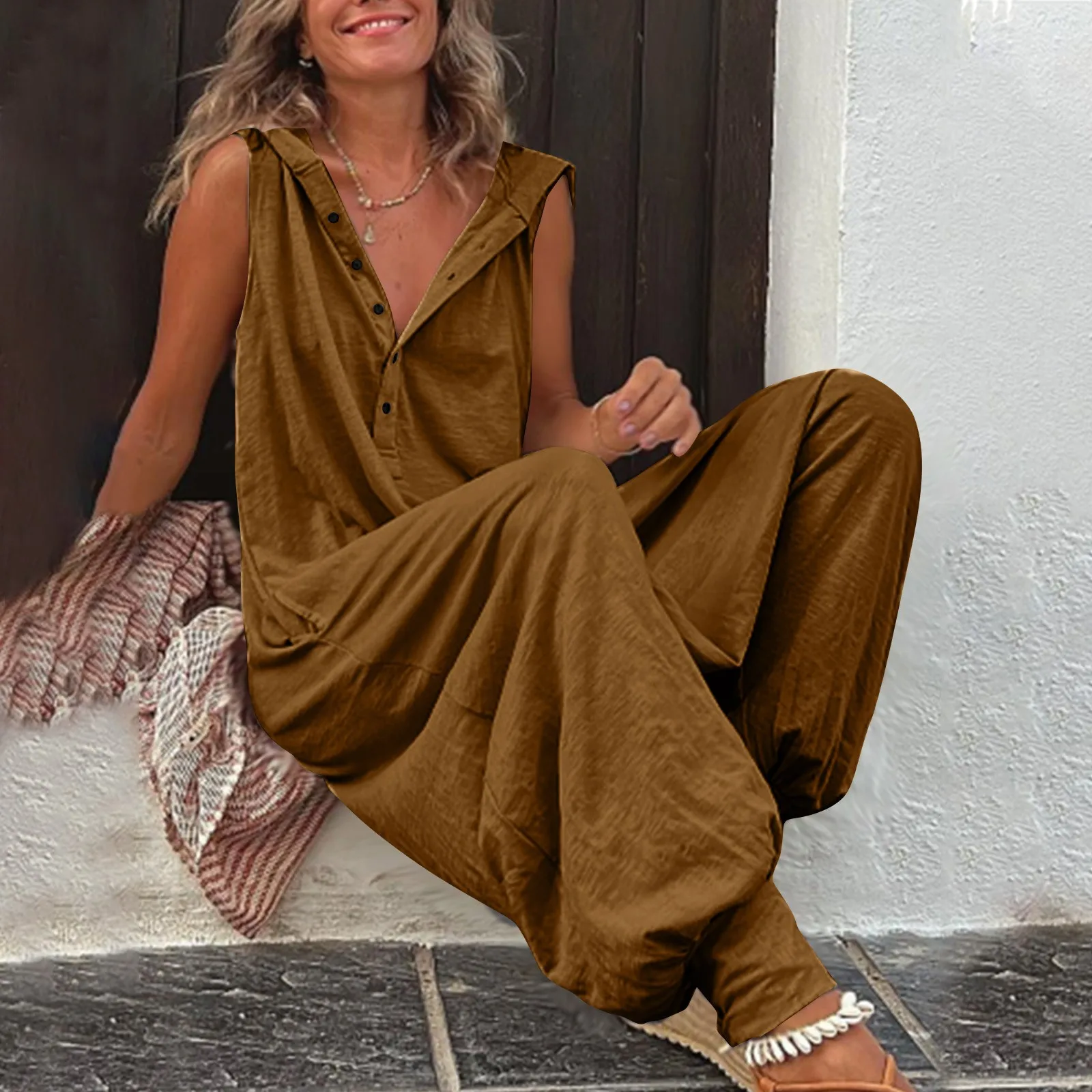 Retro Button Sleeveless Beach Romper Simple Solid Cross-pants Lady Playsuit Women Casual Loose Hooded Jumpsuit Summer Streetwear
Retro Button Sleeveless Beach Romper Simple Solid Cross-pants Lady Playsuit Women Casual Loose Hooded Jumpsuit Summer Streetwear