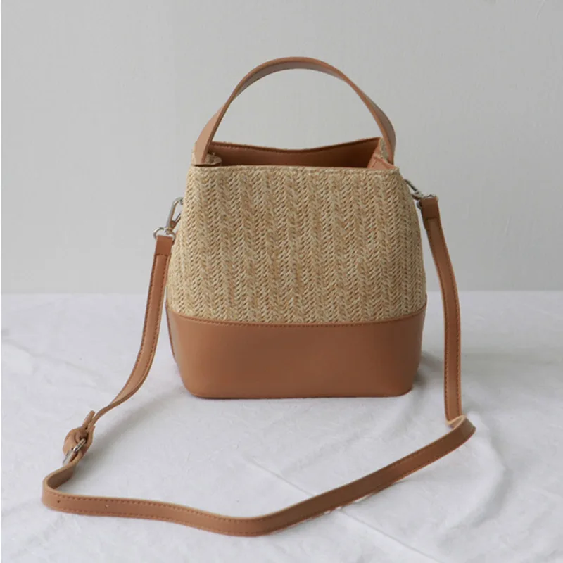 Fresh And Simple Messenger One-shoulder Contrast Color Women's Bag Woven Material Leather Beach Vacation Bucket Bag 2022 New
Fresh And Simple Messenger One-shoulder Contrast Color Women's Bag Woven Material Leather Beach Vacation Bucket Bag 2022 New