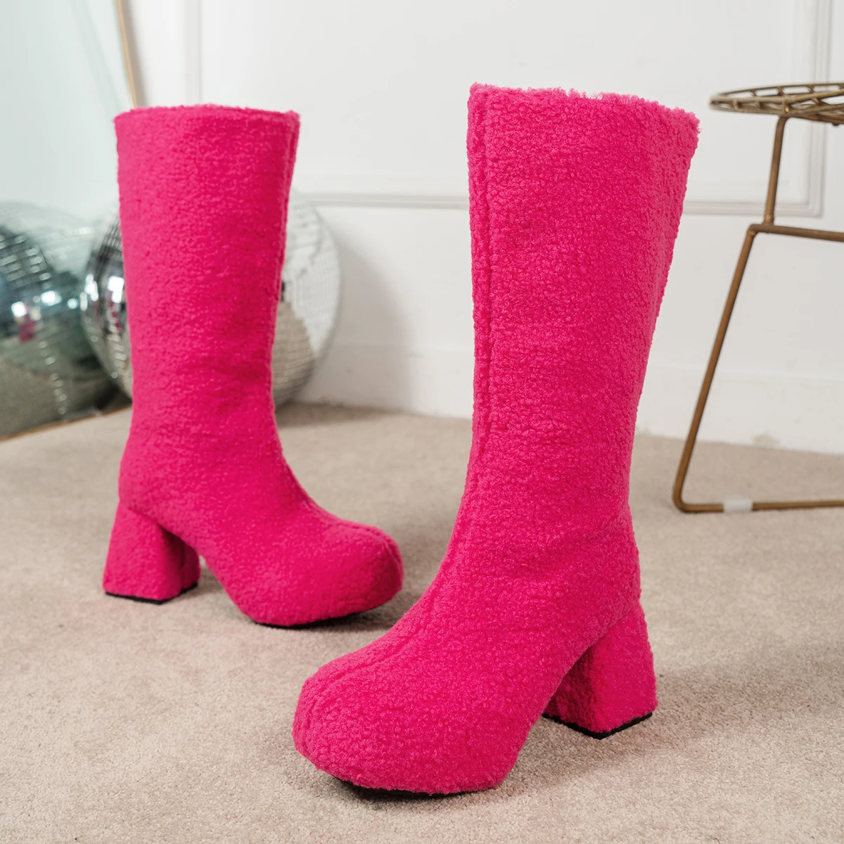 Chunky Heel Fashion Boots Padded Thickened High Heel Boots Knee Long Boots Winter Women's Boots
Chunky Heel Fashion Boots Padded Thickened High Heel Boots Knee Long Boots Winter Women's Boots