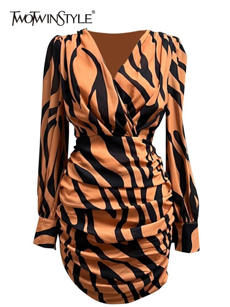 TWOTWINSTYLE Colorblock Slimming Bodycon Dresses For Women V Neck Lantern Sleeve High Waist Mini Sexy Dress Female Fashion New
TWOTWINSTYLE Colorblock Slimming Bodycon Dresses For Women V Neck Lantern Sleeve High Waist Mini Sexy Dress Female Fashion New