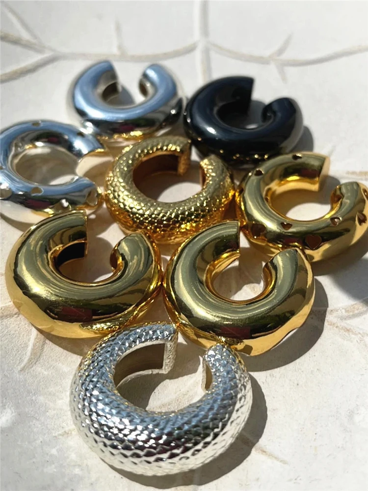 2023 New Chunky Stainless Steel Ear Clip Large Ear Cuff Hollow Earrings Snake Punk Hip Hop Unisex Jewelry for Women Men HangZhi
2023 New Chunky Stainless Steel Ear Clip Large Ear Cuff Hollow Earrings Snake Punk Hip Hop Unisex Jewelry for Women Men HangZhi