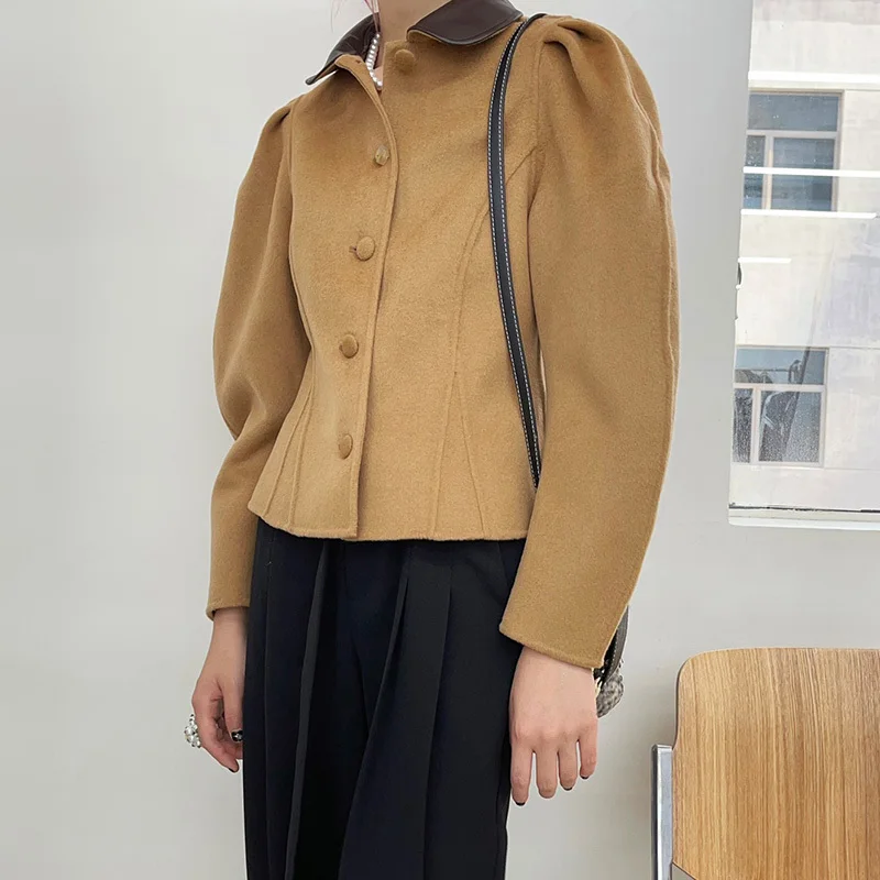 22 Runway Autumn Wool Jacket Women Fashion Genuine Leather Lapel Single Breasted Outwear Vintage Puff Sleeves Woolen Short Tops
22 Runway Autumn Wool Jacket Women Fashion Genuine Leather Lapel Single Breasted Outwear Vintage Puff Sleeves Woolen Short Tops