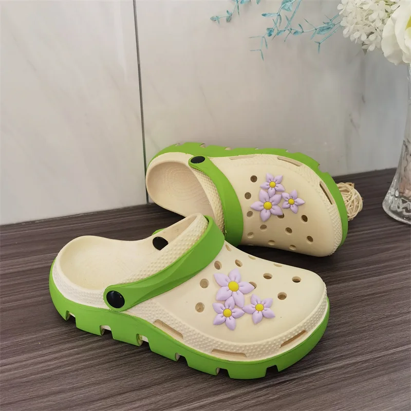 2023 Summer Women Sandals Beach Footwear Thick Heels Flower Breathable Nurse Clogs Hospital Work Hole Garden Shoes for Ladies
2023 Summer Women Sandals Beach Footwear Thick Heels Flower Breathable Nurse Clogs Hospital Work Hole Garden Shoes for Ladies