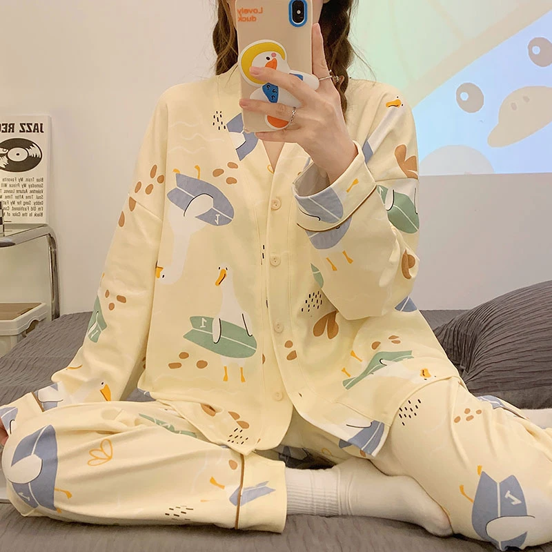 Women Pajama Sets Spring Autumn Long Sleeve Cartoon Duck Cute Sweet Sleepwear Loose Cotton Pyjamas Female Leisure 2-piece M-3XL
Women Pajama Sets Spring Autumn Long Sleeve Cartoon Duck Cute Sweet Sleepwear Loose Cotton Pyjamas Female Leisure 2-piece M-3XL
