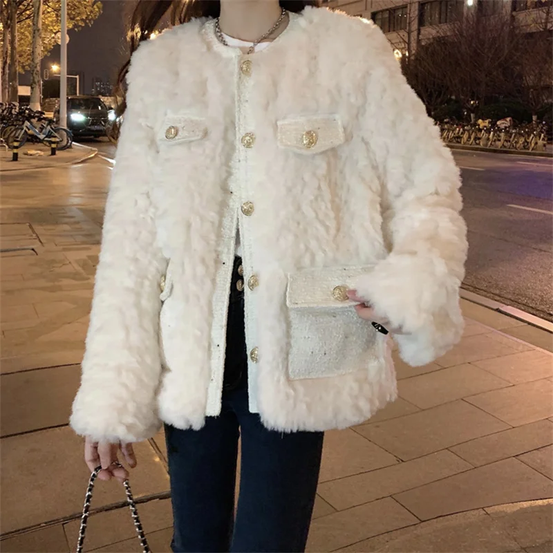 Stylish Lamb fur Plush Jacket Autumn Winter Coats 2023 New Thickened Short Tops For Women Clothing White Outerwear AC685
Stylish Lamb fur Plush Jacket Autumn Winter Coats 2023 New Thickened Short Tops For Women Clothing White Outerwear AC685