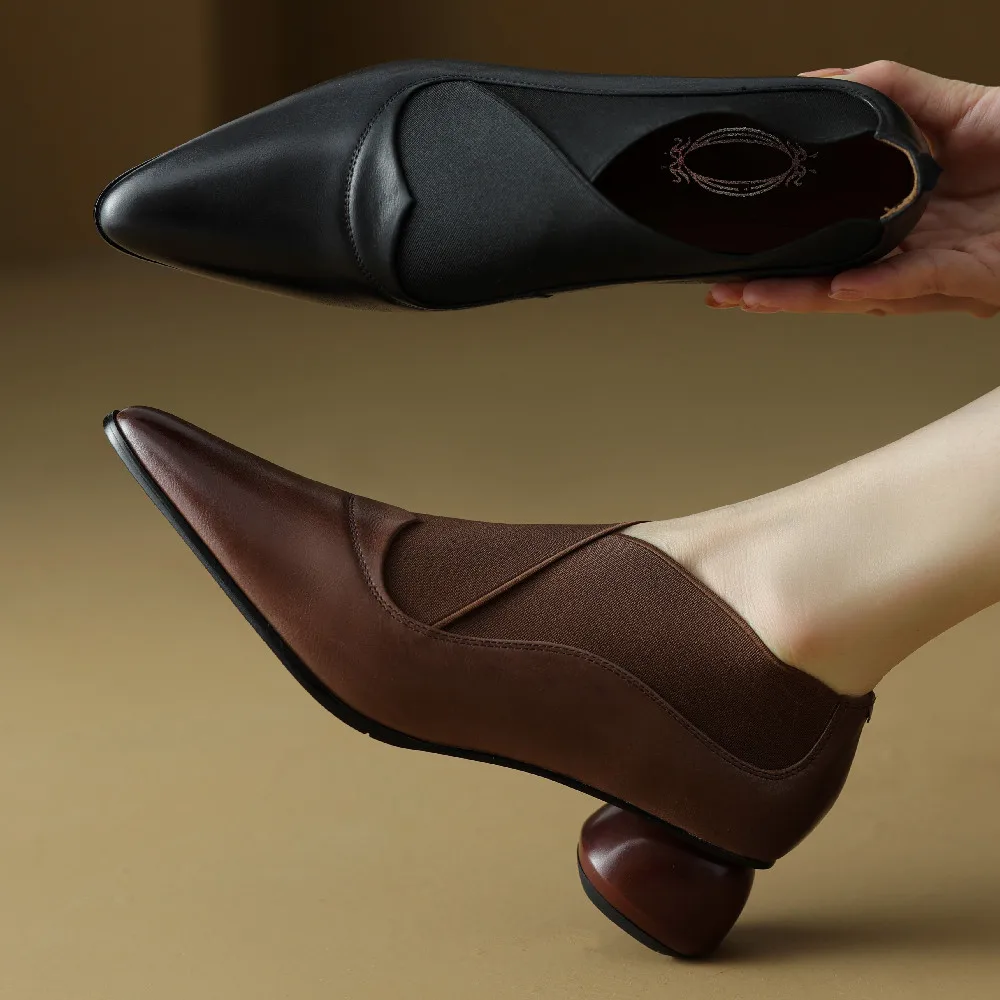Women's genuine leather elastic fabric patchwork pointed toe slip-on autumn pumps elegant ladies OL style heeled shoes plus size
Women's genuine leather elastic fabric patchwork pointed toe slip-on autumn pumps elegant ladies OL style heeled shoes plus size