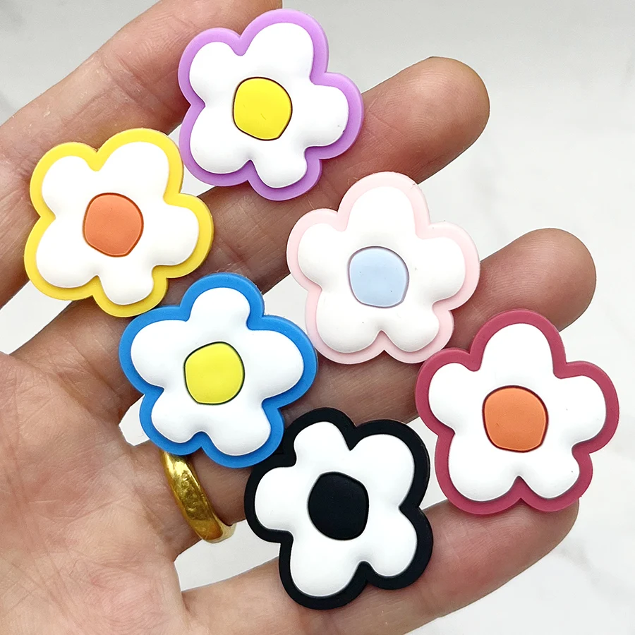 1Pcs PVC Shoe Buckle Accessories Funny DIY Colorful Egg Flower Shoes Decoration Fit Pins Jibz For Croc Charms Party Gift
1Pcs PVC Shoe Buckle Accessories Funny DIY Colorful Egg Flower Shoes Decoration Fit Pins Jibz For Croc Charms Party Gift