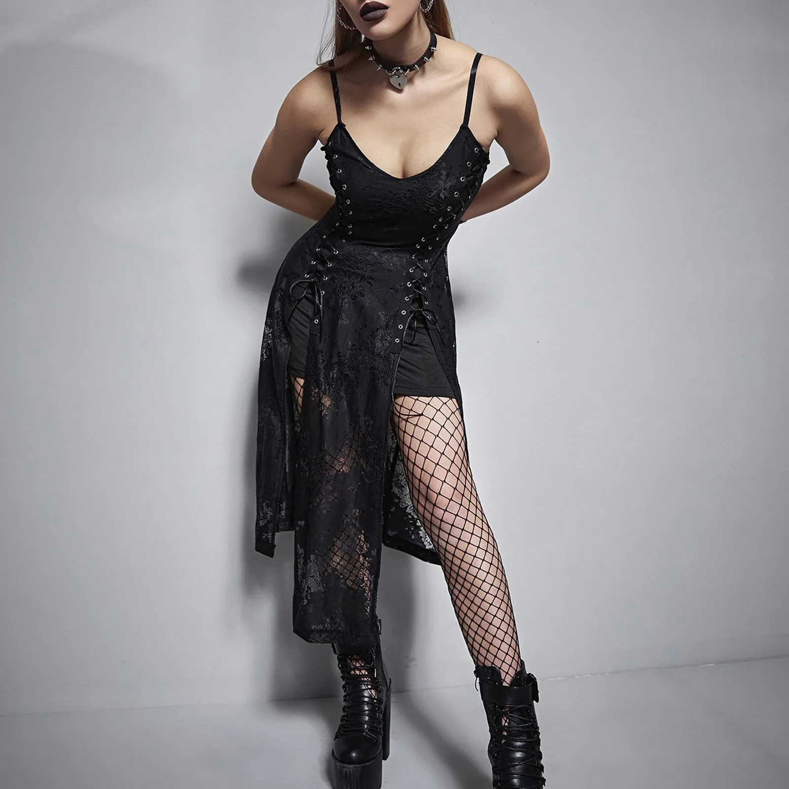 Women'S Midi Dress Plus Size Halloween Lace Mesh Patchwork Sleeveless Camisole Gothic Punk Girls Sexy Lace Patchwork Mini Dress
Women'S Midi Dress Plus Size Halloween Lace Mesh Patchwork Sleeveless Camisole Gothic Punk Girls Sexy Lace Patchwork Mini Dress
