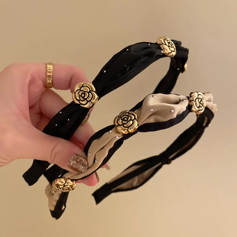 Vintage Camellia Fine Hair Bands For Women Flower Korea Cute Wash Face Hair Hoop Girls Designer Headband Luxury Hair Accessories
Vintage Camellia Fine Hair Bands For Women Flower Korea Cute Wash Face Hair Hoop Girls Designer Headband Luxury Hair Accessories