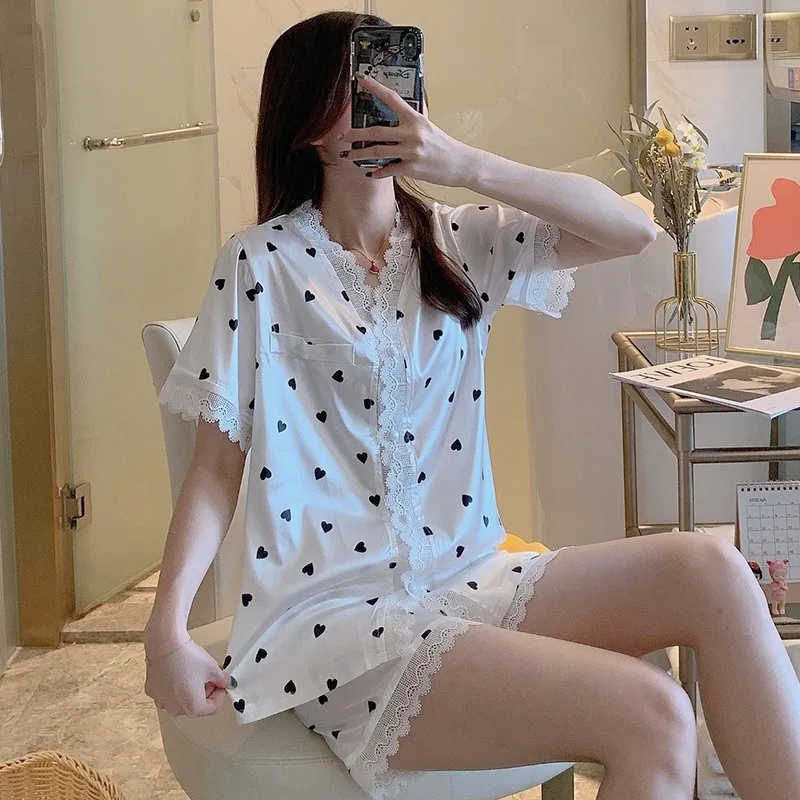 Summer thin new women's pajamas short sleeved Korean version sweet silk simulation V-neck sexy lace household clothes suit
Summer thin new women's pajamas short sleeved Korean version sweet silk simulation V-neck sexy lace household clothes suit