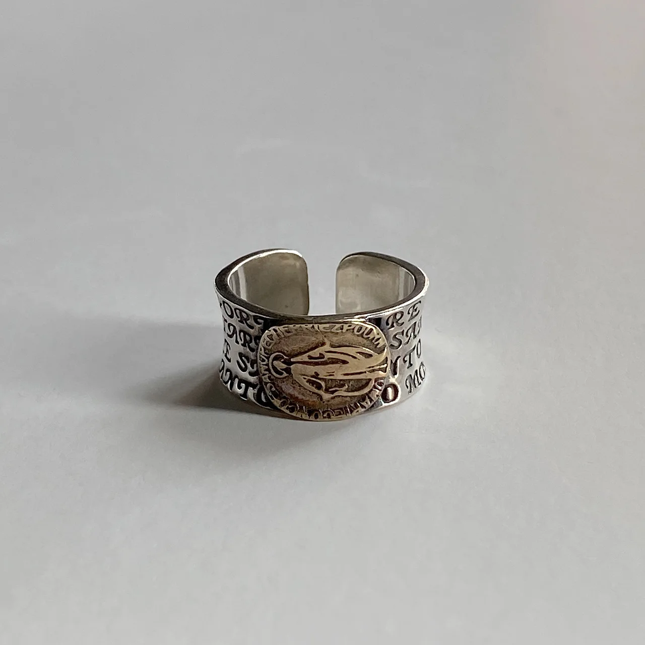 European and American Personality 925 Sterling Silver Plating Real Gold Maria Vintage Ring Forefinger Ring Joint Ring
European and American Personality 925 Sterling Silver Plating Real Gold Maria Vintage Ring Forefinger Ring Joint Ring