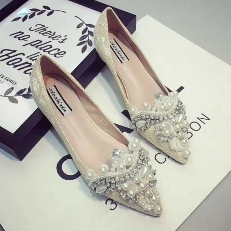 New Crown Pearl soft Flats Wedding Shoes Pointed Toe Women Dress Moccasins Low Pearl Heel Ladies Fashion Luxury plus size 43
New Crown Pearl soft Flats Wedding Shoes Pointed Toe Women Dress Moccasins Low Pearl Heel Ladies Fashion Luxury plus size 43