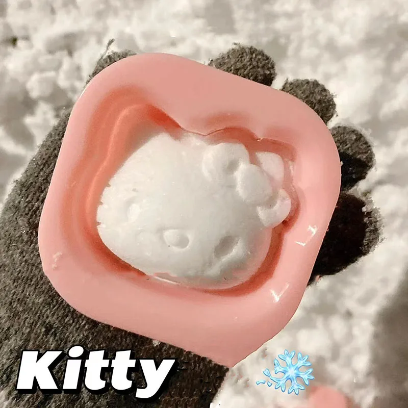 Sanrio Hello Kittys формовочные клипсы для изготовления снежного шара пластиковые для улицы инструмент для формовки снежного песка для снега боев спортивные игрушки
Sanrio Hello Kittys формовочные клипсы для изготовления снежного шара пластиковые для улицы инструмент для формовки снежного песка для снега боев спортивные игрушки