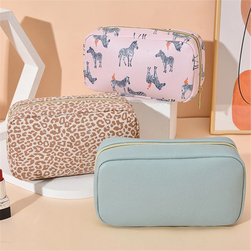 PU Leather Women's Makeup Bag Cosmetic Case Protable Small Waterproof Zipper Beauty Pouch Travel Suitcases Storage Organizer
PU Leather Women's Makeup Bag Cosmetic Case Protable Small Waterproof Zipper Beauty Pouch Travel Suitcases Storage Organizer