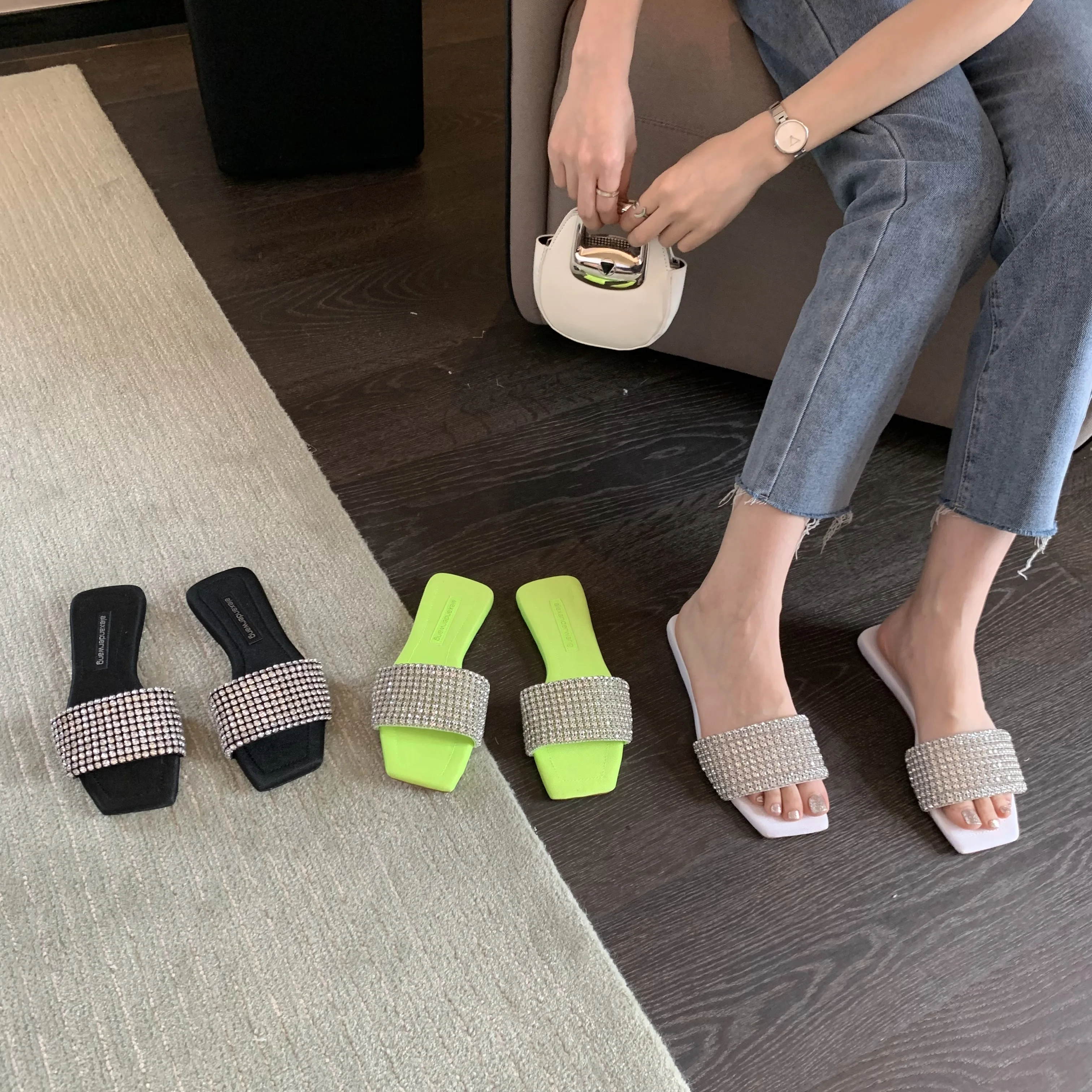 Open Toe Women Slippers Rhinestone Bling Summer Outside Slides Slip On Flat Heeled Black White Green Dress Mules Big Size 35-41
Open Toe Women Slippers Rhinestone Bling Summer Outside Slides Slip On Flat Heeled Black White Green Dress Mules Big Size 35-41