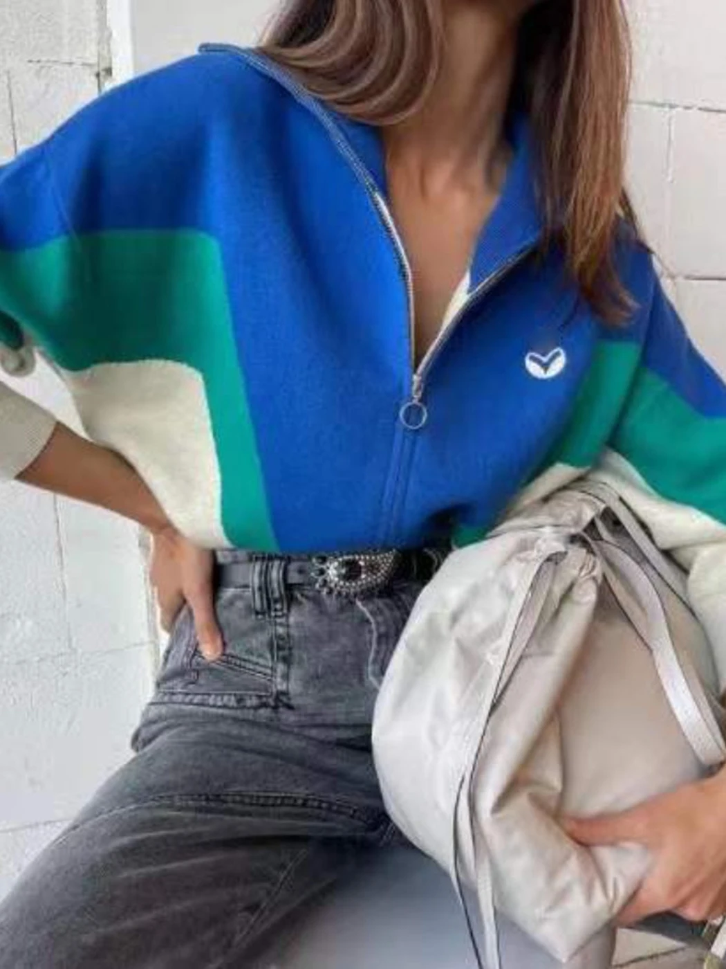 Cardigan for Women Contrasting Colors 2022 Spring Patchwork Sweater All-match Zipper Street Turn-down Collar Cardigan Pull Femme
Cardigan for Women Contrasting Colors 2022 Spring Patchwork Sweater All-match Zipper Street Turn-down Collar Cardigan Pull Femme