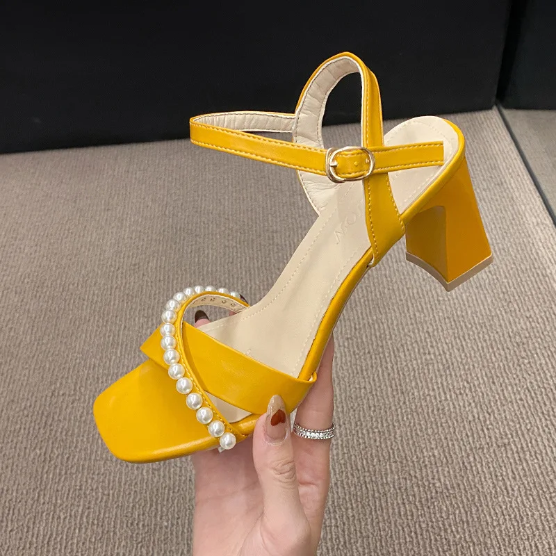 Сандалии женские на низком каблуке, шлепанцы из искусственной кожи, резина, плотный каблук, обувь в римском стиле 
Сандалии женские на низком каблуке, шлепанцы из искусственной кожи, резина, плотный каблук, обувь в римском стиле