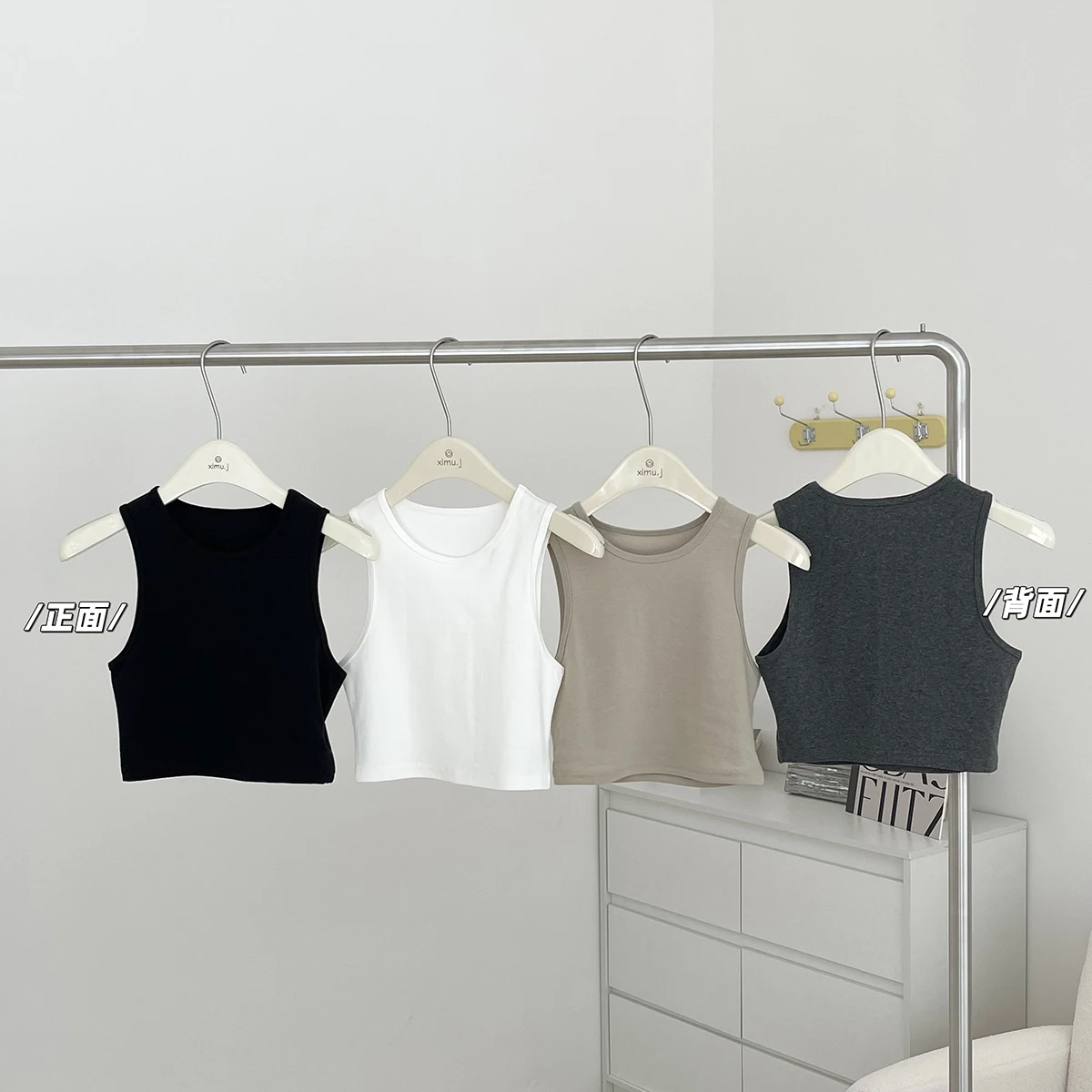 Women's O Neck Crop Tank Top Summer High Street Solid Color Slim Crop Top 
Women's O Neck Crop Tank Top Summer High Street Solid Color Slim Crop Top