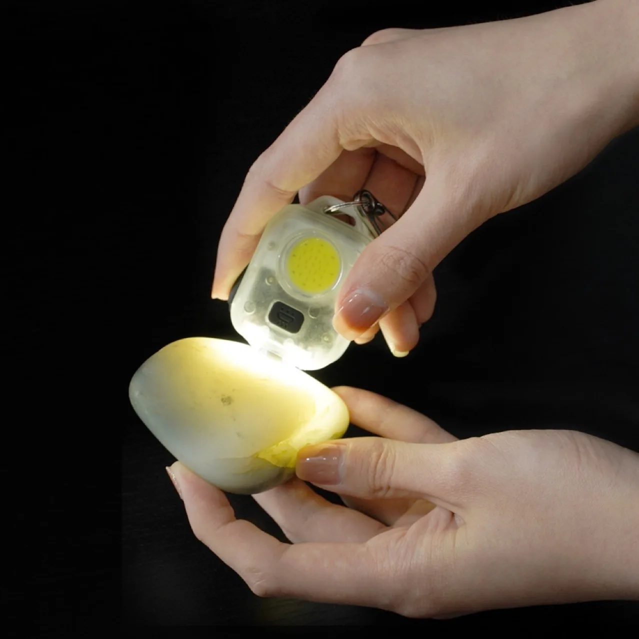 12W COB XPG LED Pocket Emergency Flashlight 500mA USB-C Work Light Magnet Inspection Lamp 8Mode Camping Tent Lantern Strobe
12W COB XPG LED Pocket Emergency Flashlight 500mA USB-C Work Light Magnet Inspection Lamp 8Mode Camping Tent Lantern Strobe